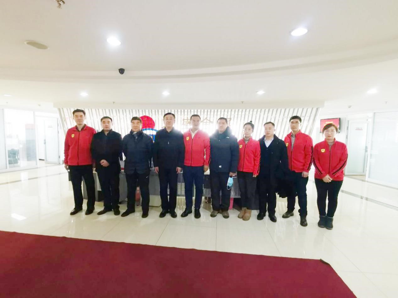 Zhang Chenglin, deputy director of the United Front Work Department ，and his par